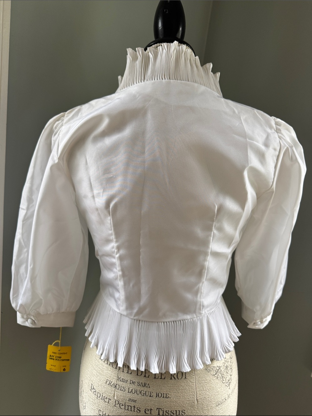 The Gilbert’s for TALLY vintage double breasted high ruffled neck taffeta top S - Picture 4 of 10